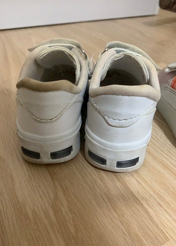 Kız Çocuk Beyaz Cırt Cırtlı Spor Ayakkabı - Görsel 6