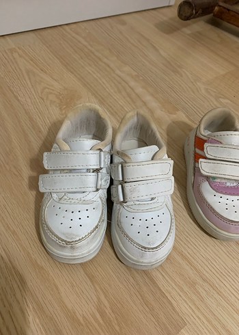 Kız Çocuk Beyaz Cırt Cırtlı Spor Ayakkabı - Görsel 2