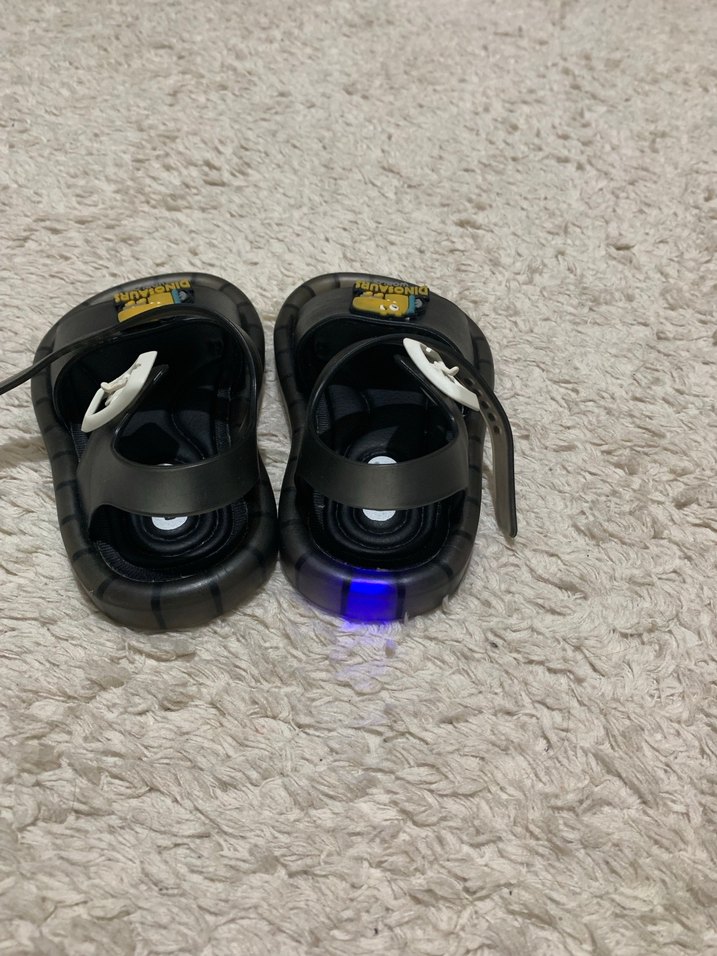 Gezer erkek çocuk ışıklı sandalet - Görsel 5