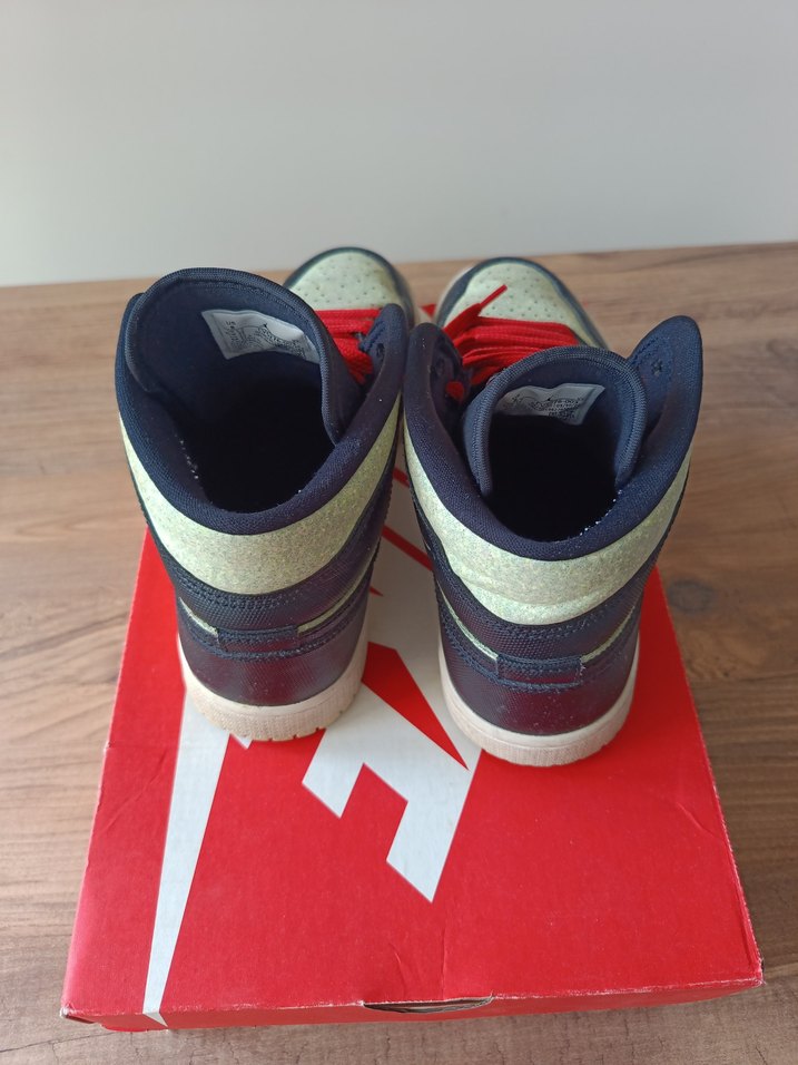 Nike Air Jordan Basketbol Ayakkabısı - Görsel 3