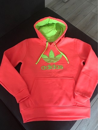 Adidas sweatshirt