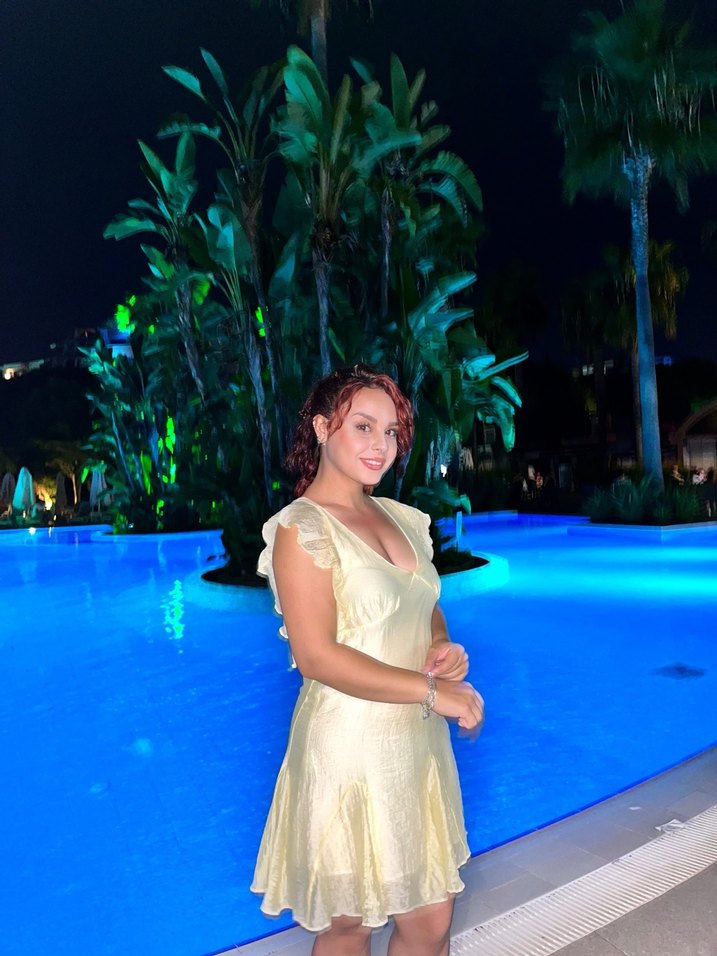 Şeffaf Detaylı Mini Sarı Abiye Elbise - Görsel 3