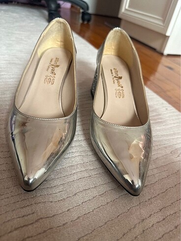 Zara Gümüş Kısa Topuklu Ayakkabı