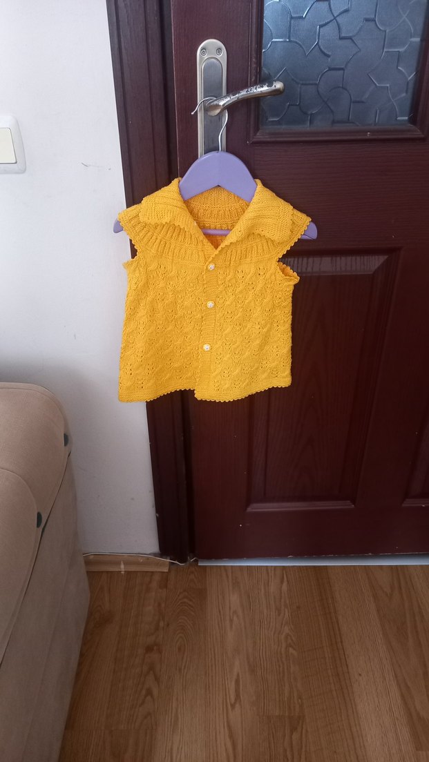 Kız Çocuk Sarı Örgü Yelek - Görsel 2