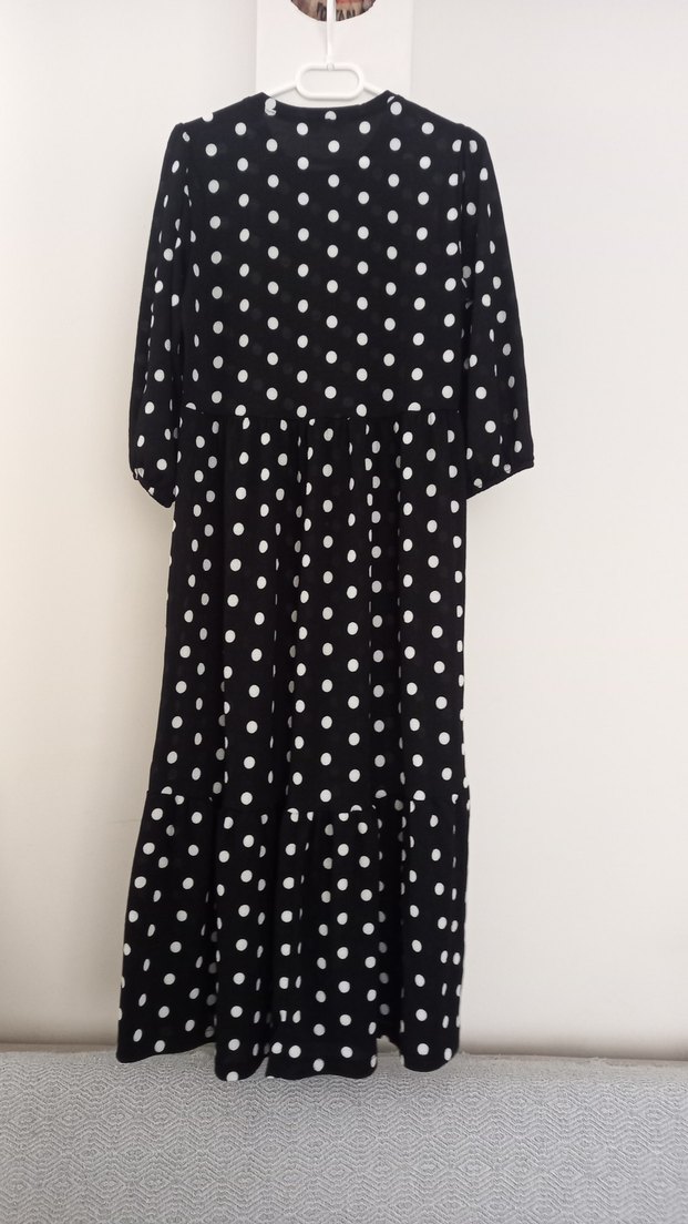 Siyah Puantiyeli Uzun Salaş Elbise - Görsel 3