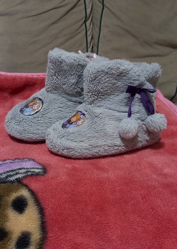 Kız Çocuk Gri Sıcak Peluş Ev botu - Görsel 4