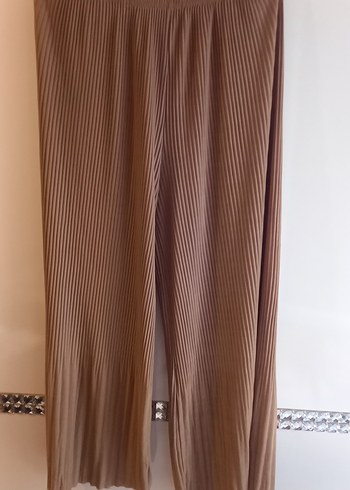 xl Beden Kadın Bej Pilili Kumaş Pantolon