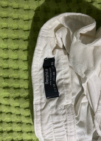 Bershka bershka Düğmeli Beyaz Keten Mini Şort