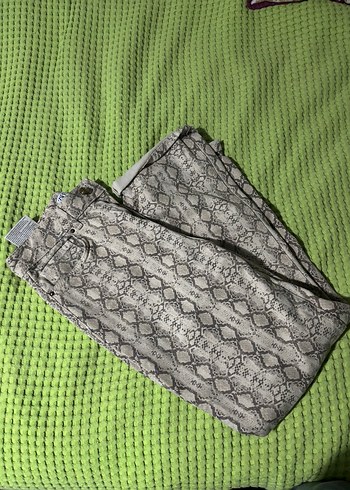 Bej Yılan Desenli Kadın kot Pantolon