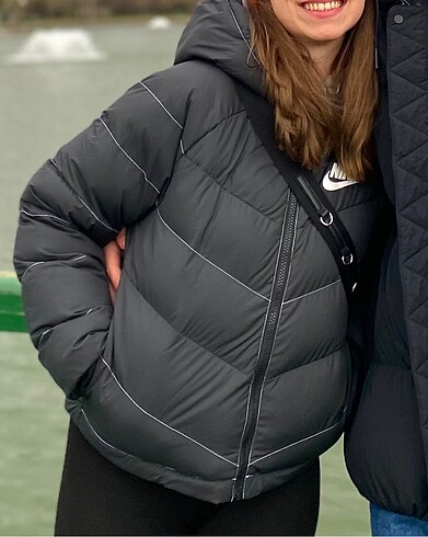 Nike nike şişme mont