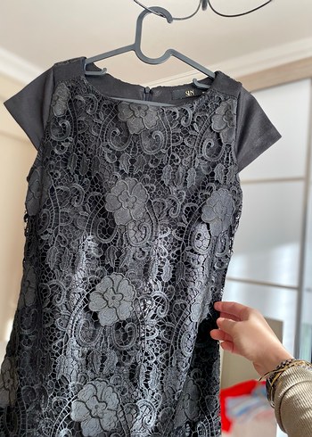 36 beden Dantel Detaylı Siyah Midi Elbise - Görsel 2