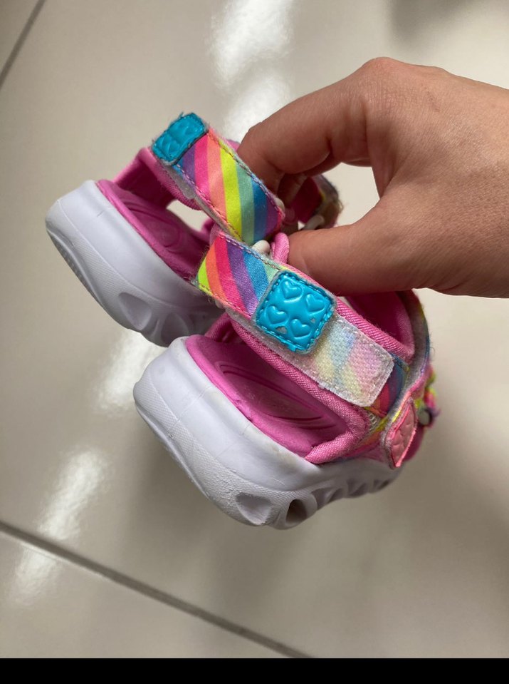 Skechers 24 numara sandalet temiz - Görsel 4