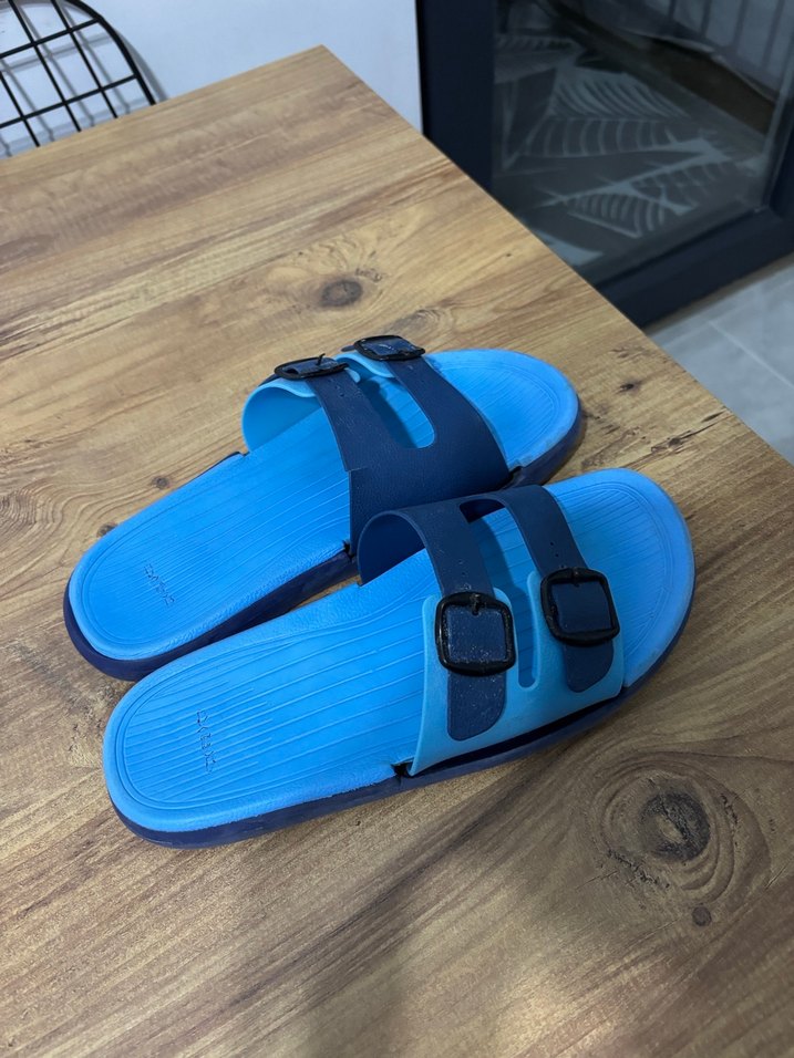 Mavi Erkek Bantlı Çift Toka Terlik - Görsel 3