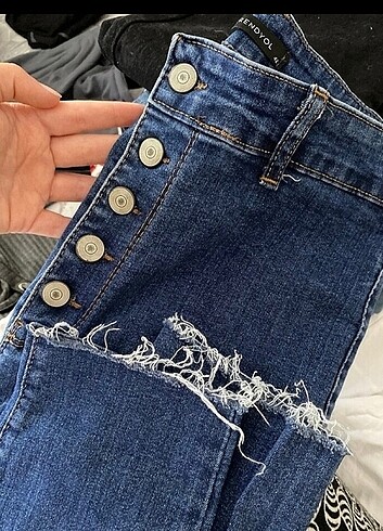 Jean 