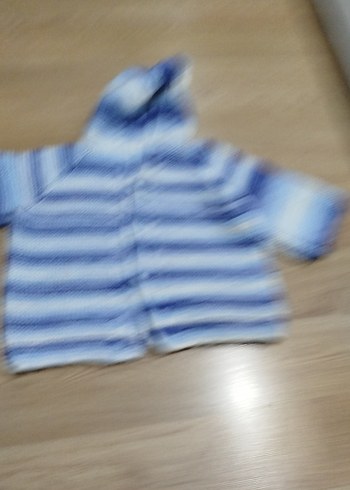 Erkek Çocuk Mavi Kapüşonlu Örgü Hırka - Görsel 3