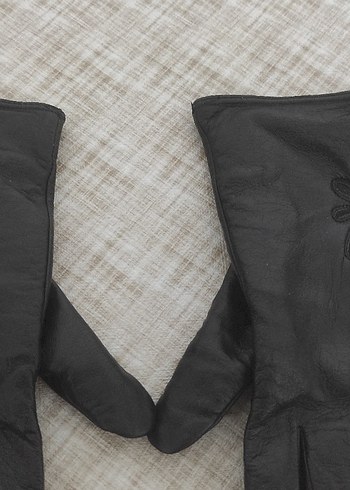 Matmazel Siyah Deri Kadın Eldiven - Görsel 2