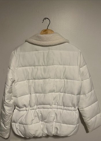 Beyaz Kürk Detaylı Kadın Kışlık Mont - Görsel 4