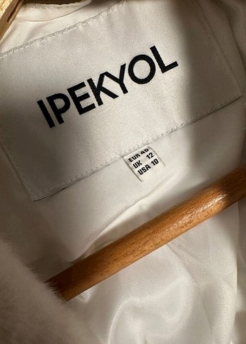 Beyaz Kürk Detaylı Kadın Kışlık Mont - Görsel 6