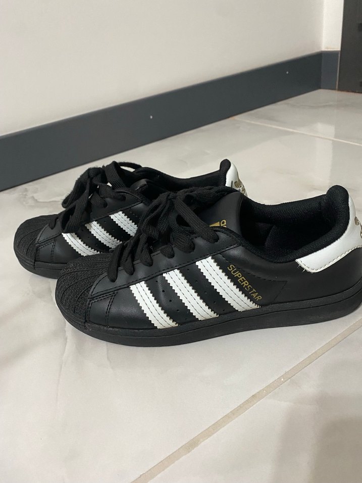 Siyah Beyaz Çizgili Kadın Spor Ayakkabı - Görsel 2