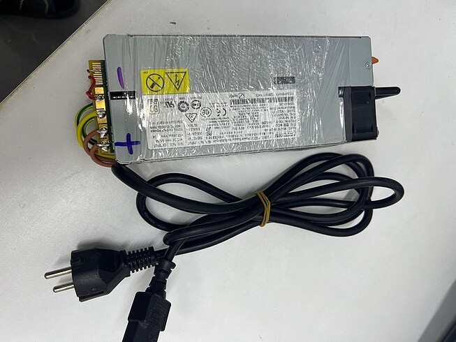 12 volt 61 amper 750 watt adaptör