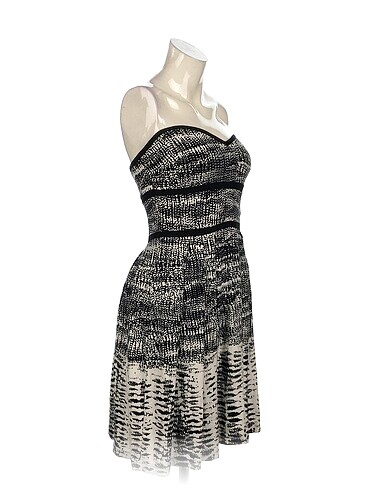 Vintage Love PreLoved Kısa Elbise %70 İndirimli.