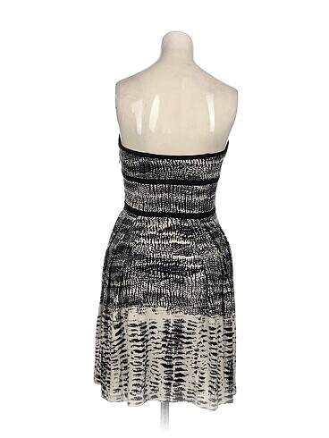 s Beden PreLoved Kısa Elbise %70 İndirimli.