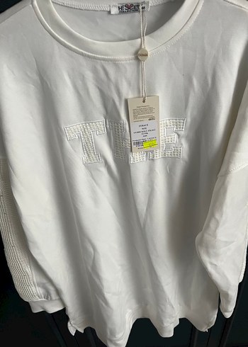 2K Beyaz Bisiklet Yaka Rahat Swetshirt