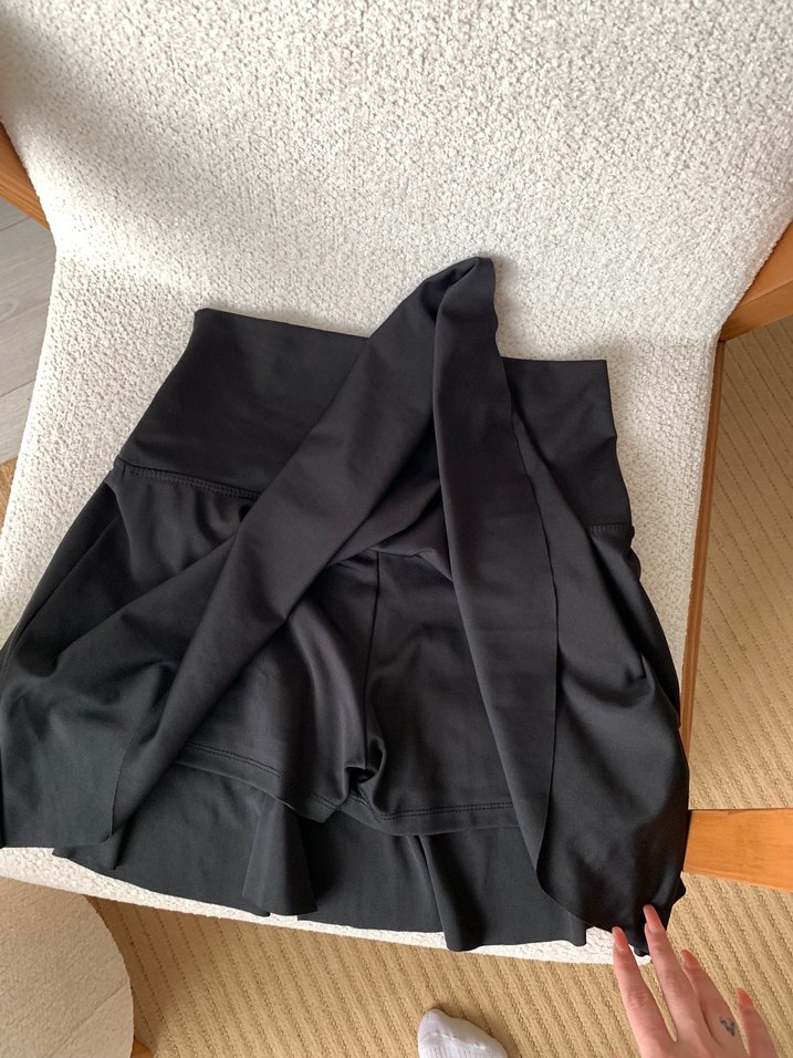 Siyah Pilili Midi Spor şortlu Etek - Görsel 3