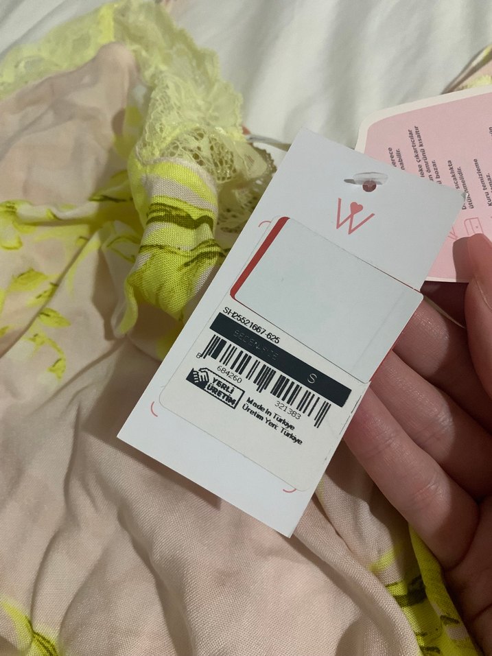 Desenli Kısa İp Askılı Pijama Takımı - Görsel 4