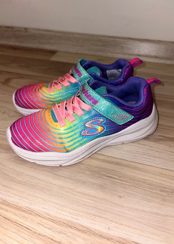 Skechers kız çocuk spor ayakkabı.