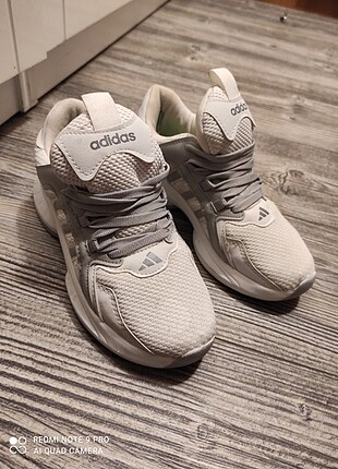 Adidas Beyaz adidas spor ayakkabı