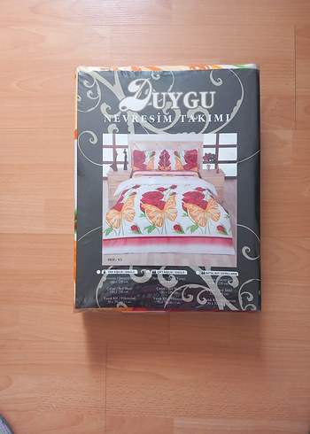 Diğer Çiçek ve Kelebek Desenli Nevresim Takımı