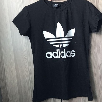 Adidas tişört