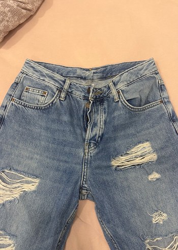Kadın Açık Mavi Yırtık Bol Kesim Kot Pantolon - Görsel 2