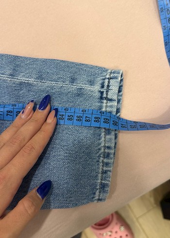 Kadın Açık Mavi Yırtık Bol Kesim Kot Pantolon - Görsel 6