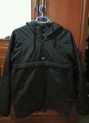 Pull and bear yağmurluk