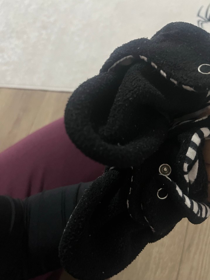 Tokalı Siyah Süet Erkek Bebek Botu - Görsel 4