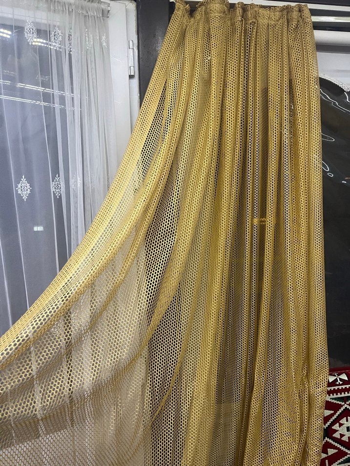 Sarı Parlak Yılan Desenli Modern Perde - Görsel 2