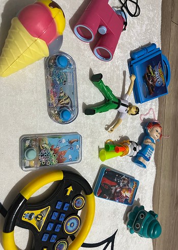 Renkli Çeşitli Oyuncak Seti - Görsel 2