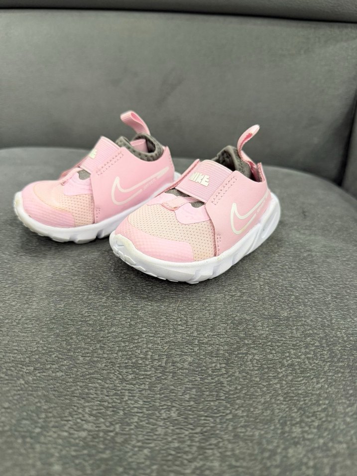 Kız Çocuk Pembe Cırtlı Spor Ayakkabı - Görsel 2