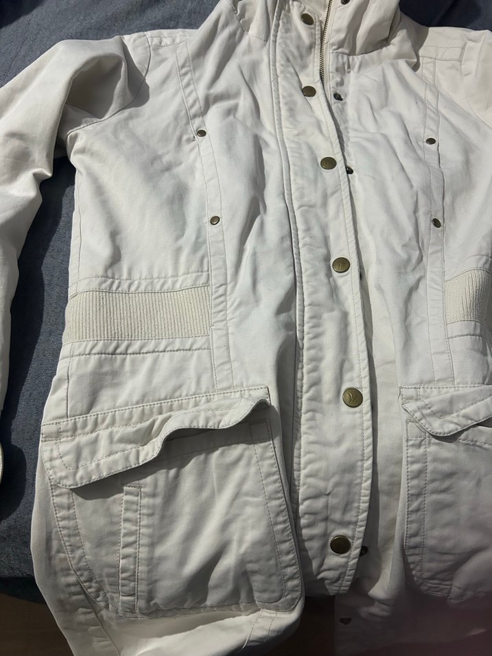 Düğmeli Beyaz Pamuk Kadın mont kapsonlu - Görsel 4