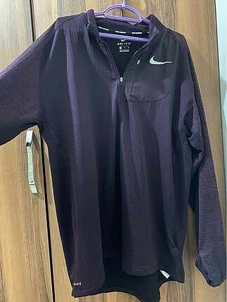 Nike dri-fit koşu üstü