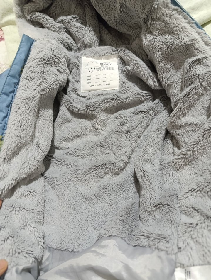 Gri Mavi Desenli Kürklü Bebek Tulum - Görsel 4