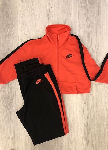 Nike eşofman takımı 