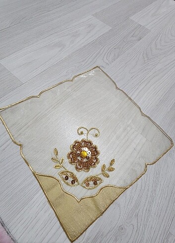 Boncuk işlemeli salon takımı - Görsel 6