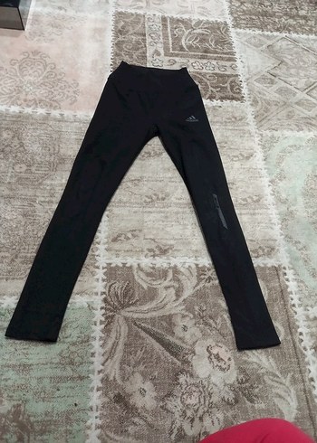 Siyah Yırtmaçlı Kadın Spor Tayt