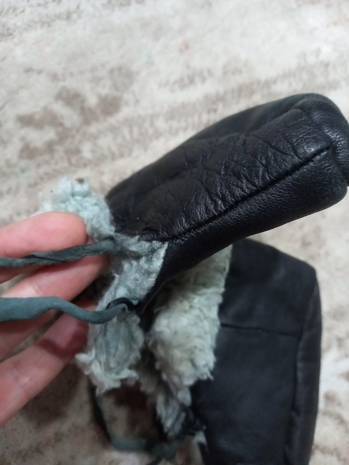 Gri Kürklü Erkek Çocuk Sıcak Ev Patiği - Görsel 3