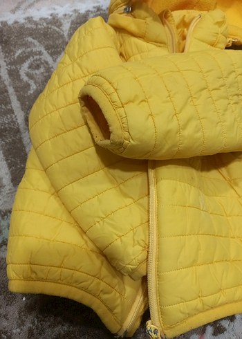 Sarı Kapüşonlu Erkek Çocuk Mont - Görsel 3