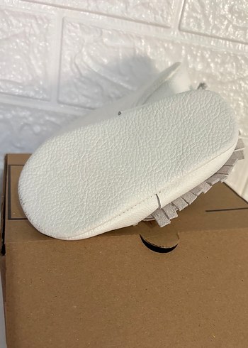 Kelebek Detaylı Beyaz Bebek İlk Adım Ayakkabısı - Görsel 7