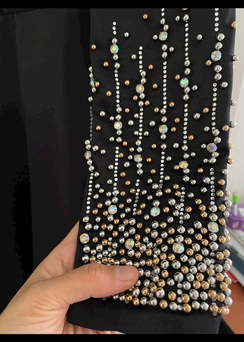 Uzun Siyah Dökümlü Etnik Desenli Kadın Elbise - Görsel 4